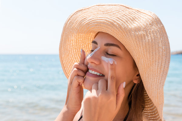 The Best Summer Skincare Ingredients and Routines for Dry Skin